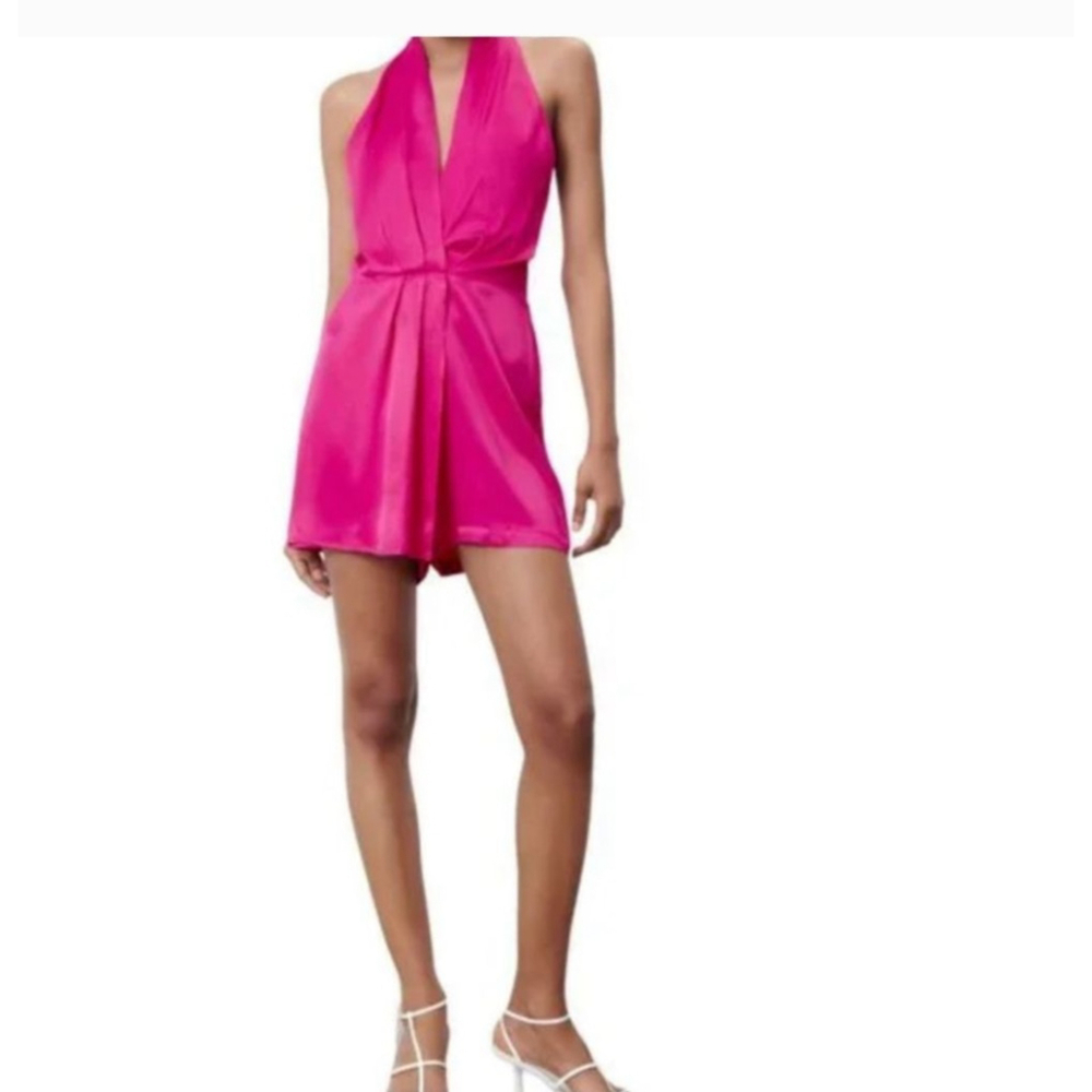 Zara Hot 🔥 Pink Halter Romper Faux Wrap Playsuit with Sexy Strapy Back Detail - Picture 2 of 9